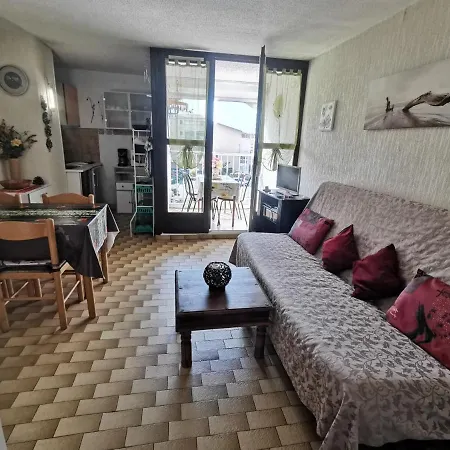 009 Hameau C22 Апартаменти *